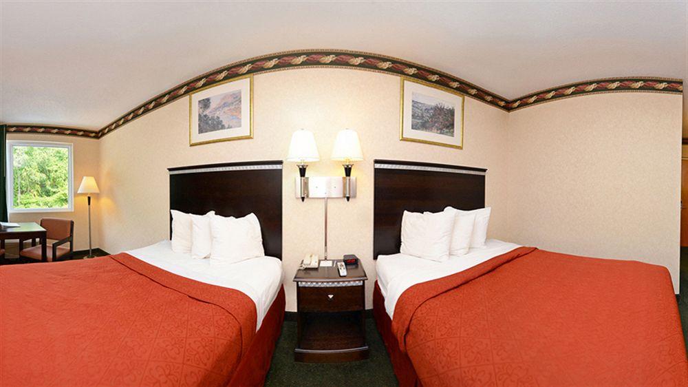 Red Carpet Inn & Suites Carneys Point/Wilmington Экстерьер фото