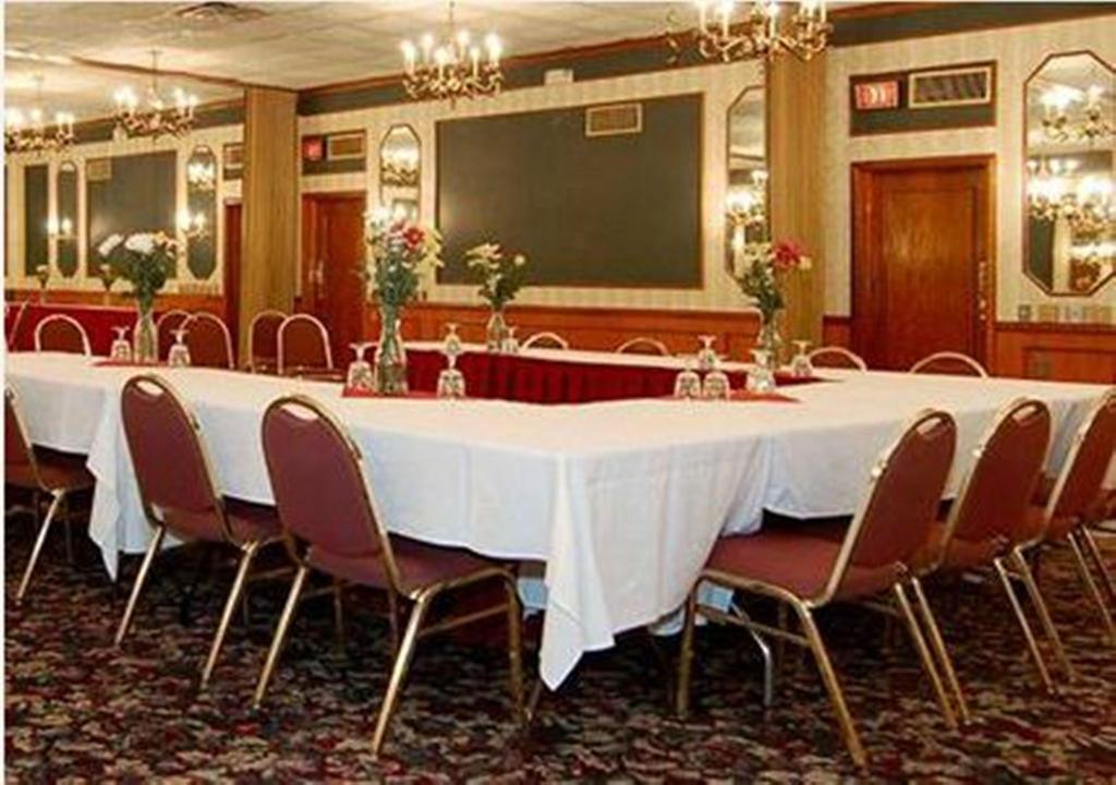 Red Carpet Inn & Suites Carneys Point/Wilmington Бизнес фото