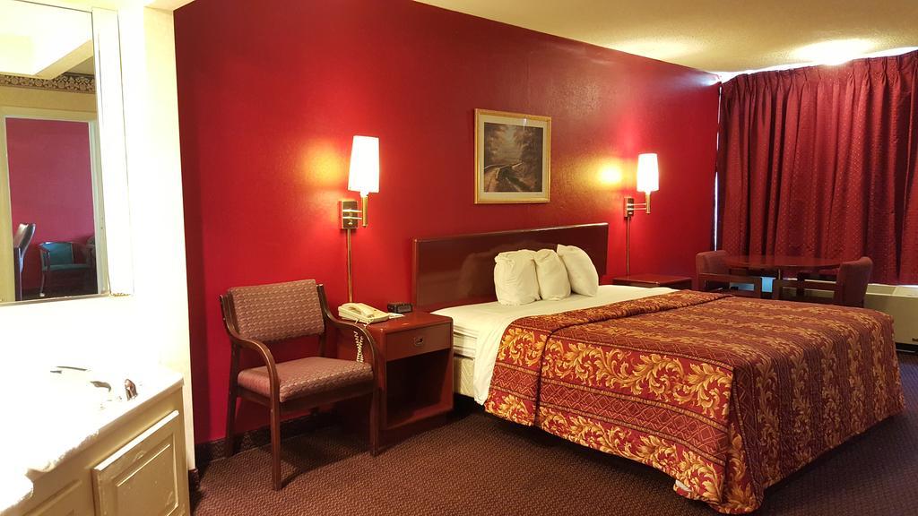 Red Carpet Inn & Suites Carneys Point/Wilmington Экстерьер фото