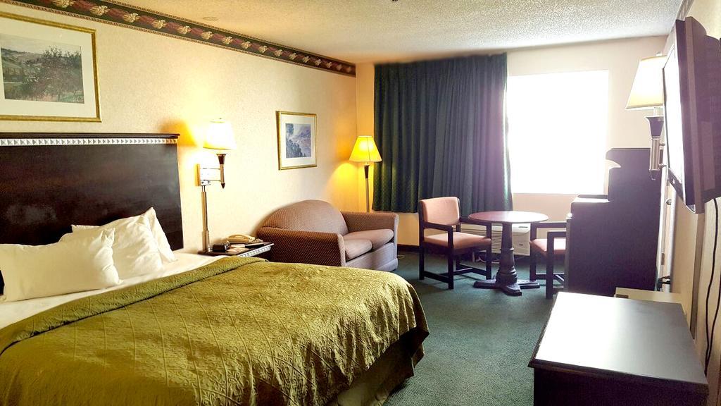 Red Carpet Inn & Suites Carneys Point/Wilmington Экстерьер фото